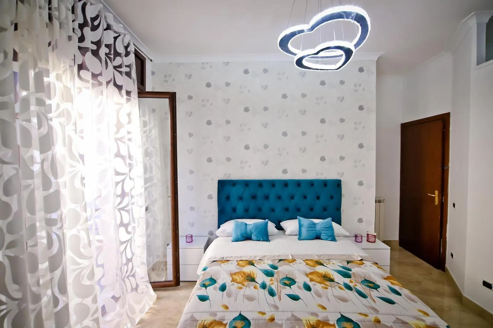 Apartment La Fenice Naples